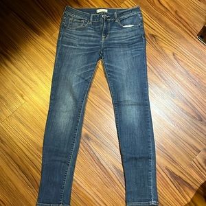 Juniors size 11 Bullhead black skinniest jeans
